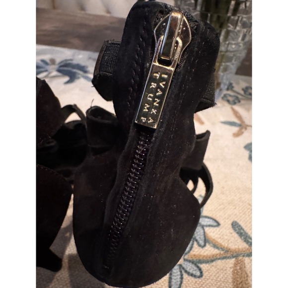 Ivanka Trump Black Suede Leather Gladiator Heels Strappy Stiletto 7.5M - Picture 9 of 10